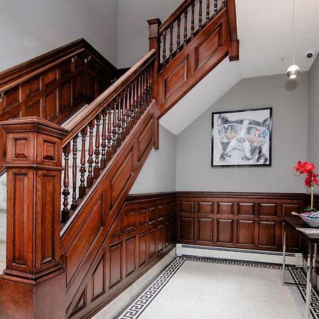 A Stylish Stay W/ A Queen Bed, Heated Floors.. #14 Brookline Bagian luar foto